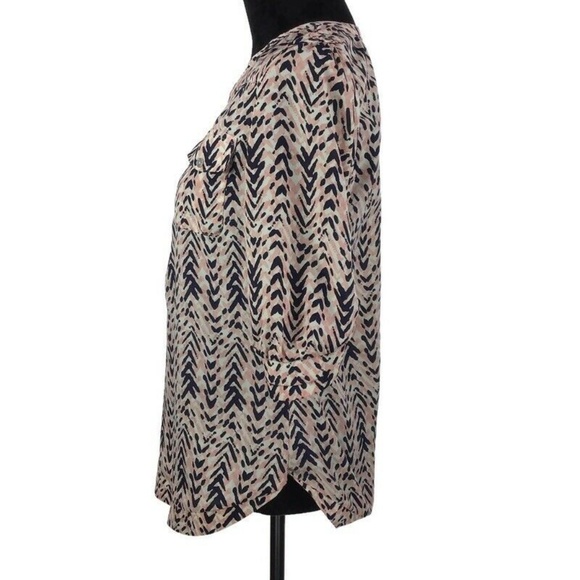 41 Hawthorn Pink Blue White Split Neck Blouse - Picture 4 of 8